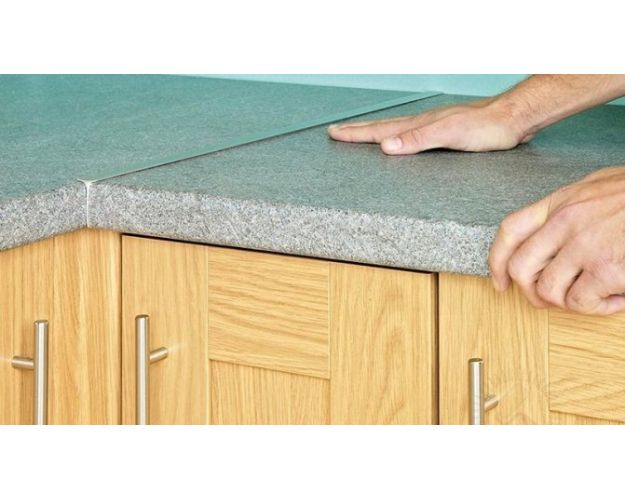 Установка столешницы покупателя (без запилов 1 пог.метр)